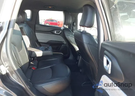 2024 Jeep Compass Latitude 4X4 from USA, damaged, VIN 3C4NJDBN3RT605780